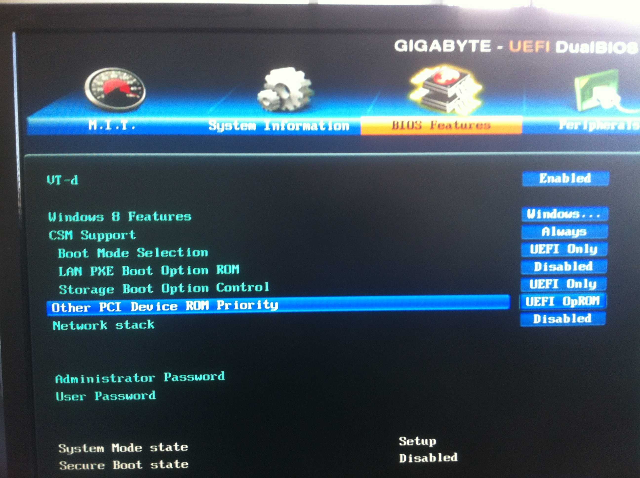 Uefi supported. Gigabyte UEFI BIOS Boot. UEFI/BIOS Boot Mode Gigabyte. BIOS Gigabyte Интерфейс. BIOS Gigabyte Boot.